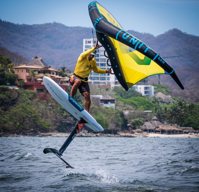 Ready to try Wing Foiling Lessons in Bucerías? 3 reasons to try this new exciting water sport
