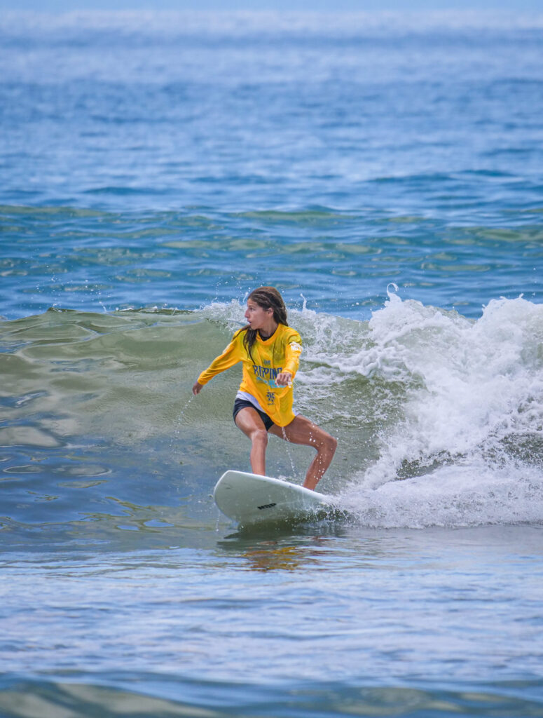surf kids camp, kids surf lessons, bucerías kids, kids surfing lessons, surfing lessons for children, beginner surfers, sayulita surfing